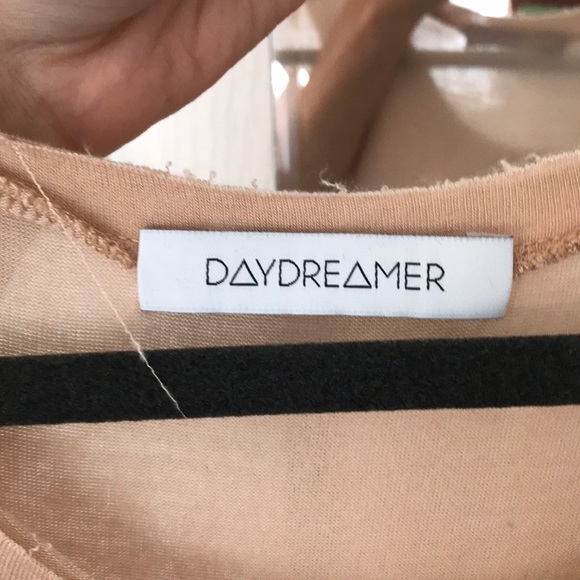 Daydreamer Tan Graphic tank top - Picture 3 of 3